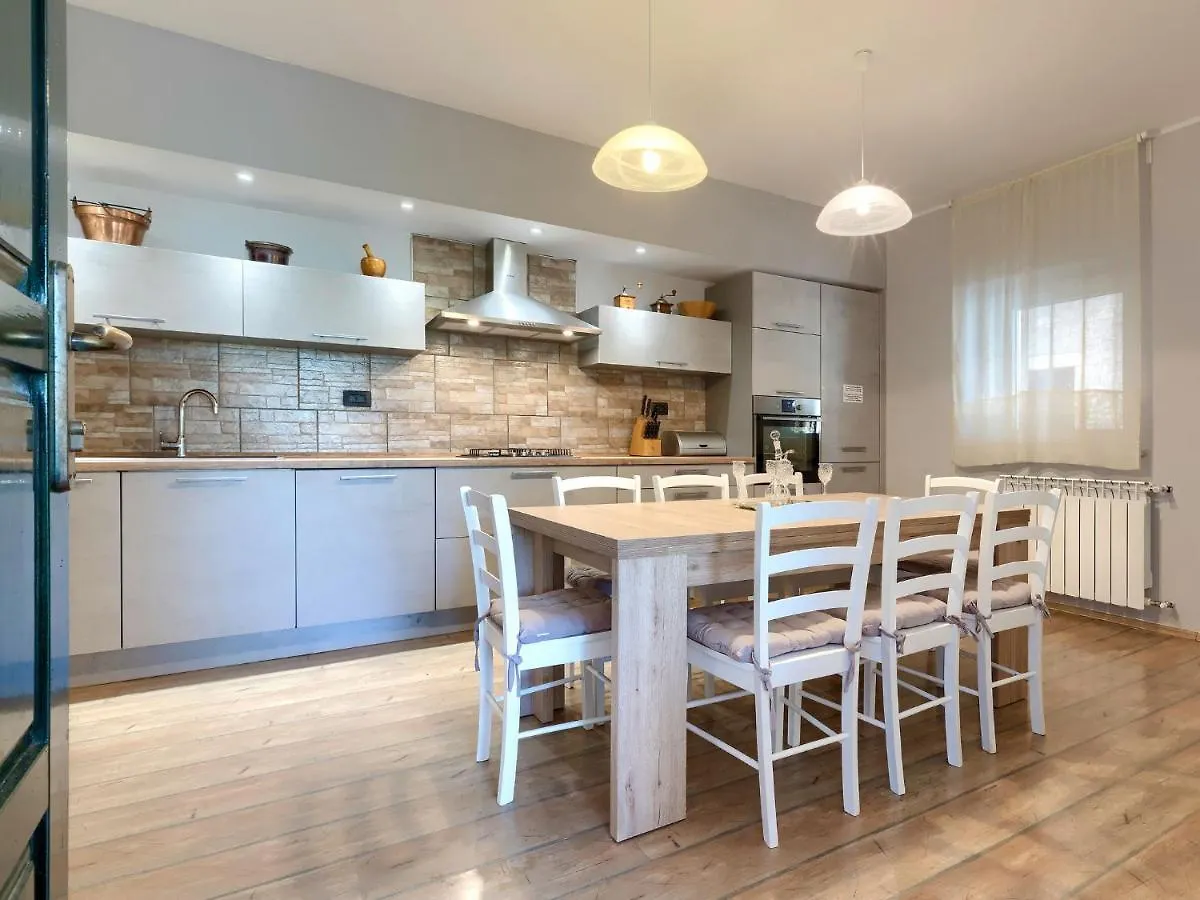 Holiday Home Villa Lancin - Rca453 By Interhome Divšići
