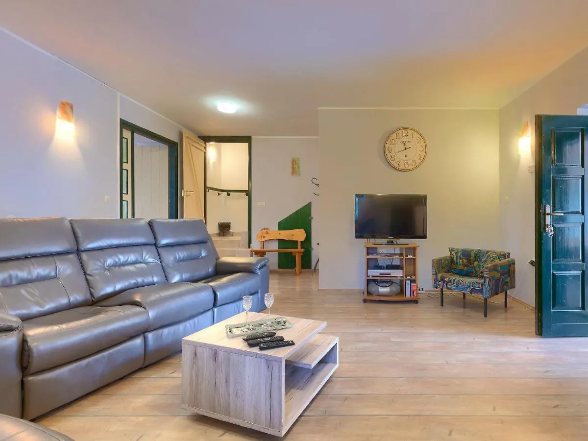 Holiday Home Villa Lancin - Rca453 By Interhome Divsici 0*,